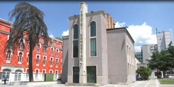 Reagon Ambasada e Britanisë pas vendimit të Bashkisë së Tiranës për shembjen e Teatrit Kombëtar