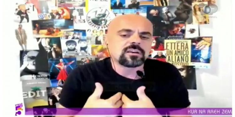 Shkrimtari nga Kosova: Femrat shqiptare nuk dinë çfarë duan, kërkojnë meshkuj të vështirë