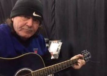 Kitara e ndryshkur e Aleksandër Gjokës