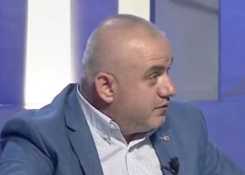 “Kam derdhur lot”! Artan Hoxha i përmalluar shpreh pengun më të madh, por gjynah qan kot  … Covid-19 iku