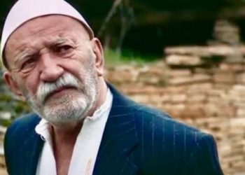 “Edi ndofta asht i çmendur”, personazhi i njohur shqiptar e ‘thumbon’ hapur, reagon kryeministri Rama dhe shpreh dëshirën e papritur: Uroj ta takoj kur të hapim…