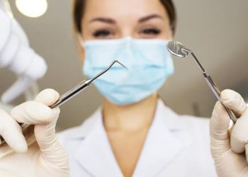 Kushtet e sigurisë dhe çmimet e reja të shërbimeve në klinikat dentare