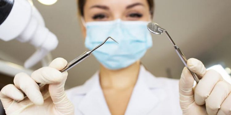 Kushtet e sigurisë dhe çmimet e reja të shërbimeve në klinikat dentare