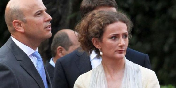 Fakultetet nuk kanë më nevojë për “dijet” juridike të Argitës! Si janë pakësuar të ardhurat e milioneres Argita Berishës në 9 vitet e fundit, pas largimit të babit nga pushteti?!