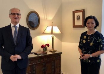 Ilir Meta “faktor i jashtëm” në drejtësinë e re! Ambasadorja amerikane e SHBA-së për Dvoranin: KLGJ të marrë vendim e të mos lejojnë asnjë faktor të jashtëm që të ndërhyjë në procesin vendimmarrës!