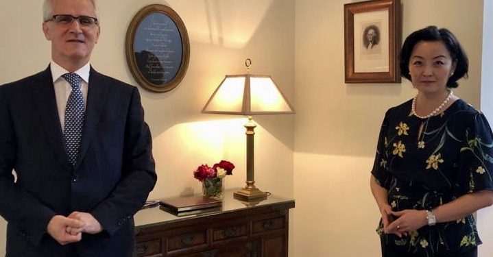 Ilir Meta “faktor i jashtëm” në drejtësinë e re! Ambasadorja amerikane e SHBA-së për Dvoranin: KLGJ të marrë vendim e të mos lejojnë asnjë faktor të jashtëm që të ndërhyjë në procesin vendimmarrës!