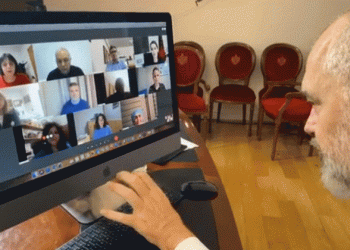 Një akuzë e pazakontë: A janë të korruptuar politikisht këta njerëz?!