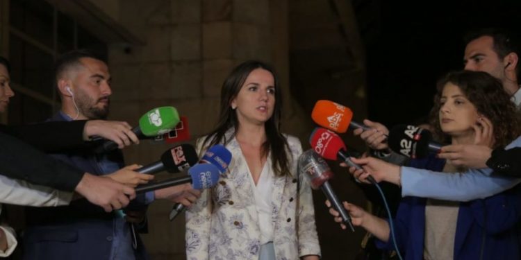 Rudina Hajdari: Futet në rend dite çështja e ndryshimit të sistemit