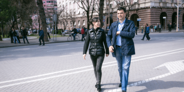 Reportazhi i “Vrij Nederland” në 2008-ën: Si u arsimua Lulzim Basha, e shoqja, dhe kunati në Hollandë dhe lidhja misterioze e Bashës me doktorin e moshuar