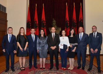 Alibi për bllokimin e reformës zgjedhore! Opozita e rrugës me Oerdin kërkon të realizoi atë që nuk e realizoi me 1 vit protesta…Qeveri Tranzitore?!