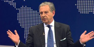 Gimi i Puros trondit SHBA, me analizën për Kurtin