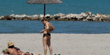 Leja për plazhet nga e hëna te e-Albania, si do të ndahen hapësirat private dhe publike