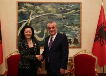 Zbardhet takimi mes ambasadores së SHBA Yuri Kim dhe kryetarin e Kuvendit, Gramoz Ruçi