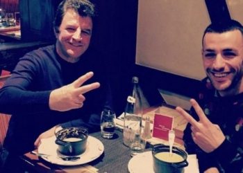 Sali Lushaj merr nën kontroll protestën tek Teatri: Përgatitje organizative në kushte pandemie! (Foto)