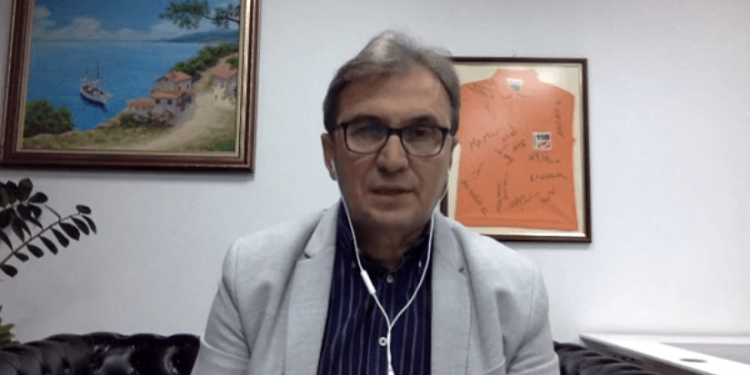 Skënder Brataj tregon nëse duhet ti druhemi një vale të dytë të koronavirusit në Shqipëri