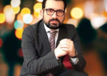 Doktor, “burrat e shtetit” s’shajnë gazetarët, nga gratë dhe motrat