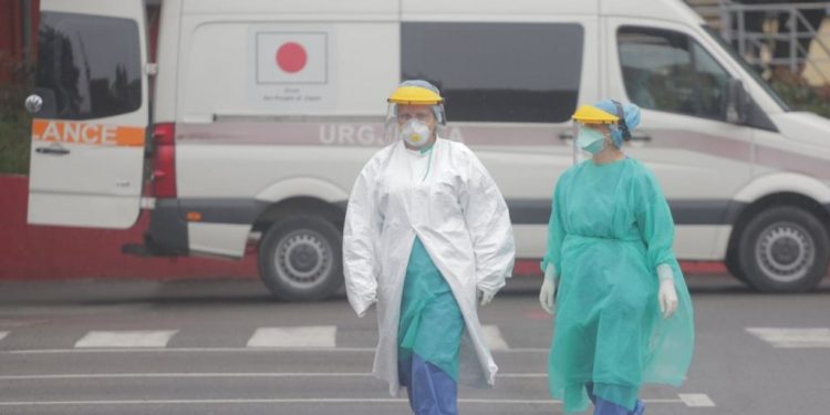 Mjeku infeksionit Gent Stroni shprehet se: “Në vendin tonë duket se virusi do të zgjasë më shumë nëse..”