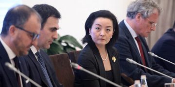 Faktet dhe propaganda! Zonja ambasadore e SHBA, SPAK është “mbreti lakuriq”