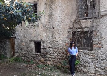 ‘Të gjithë kanë ikur nga shtëpia e vjetër’! Jozefina Topalli publikon foton dhe “godet” sërish Lulzim Bashën përmes një mesazhi të koduar