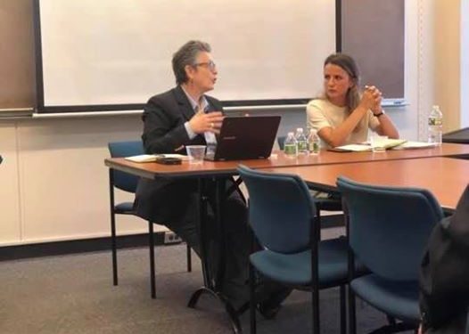 Si ka mundësi që pas kaq shumë vitesh të na përfaqësojne njerëz të tillë duke na bëre të dukemi si sharlatanë?!