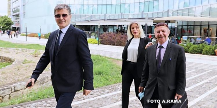 Me “fall filxhani” i gjete ata të fundlistës zoti Basha?!