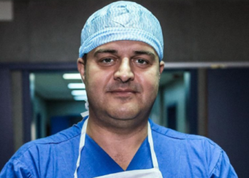 Sharlatanë e delirantë që thoni se ky virus është thjeshtë një iluzion: Nesër mund të jetë radha jonë! Mjeku kujton takimin me kolegun që humbi jetën nga COVID