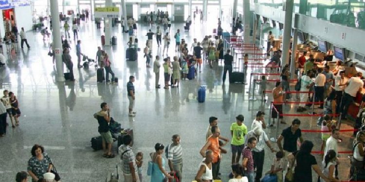 Pas hapjes së kufirit tokësor, shumë shpejt nisin fluturimet e para drejt Vienës: Ja data e saktë!