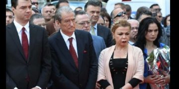 Përjashtimi i “Gruas së Azemit” dhe “Nënës së Rudinës”