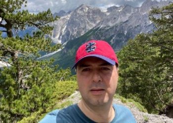 Tropoja “bashkon” Ramën e Bashën. Luli: E papërshkrueshme me fjalë! Rama: Turistë nga e gjithë bota (Video)