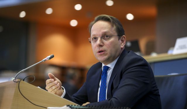 Komisioneri për Zgjerimin e BE, Oliver Varhelyi reagon për reformën Zgjedhore: “Nëse humbet ky moment është për të ardhur keq”