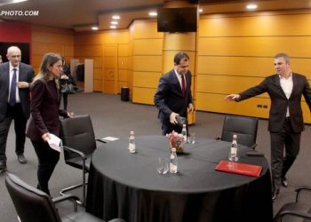 Ku qëndron ngërçi për Reformën Zgjedhore? Ja 3 pikat e nxehta që po mbajnë pezull marrëveshjen PS-opozitë pavarësisht presionit të SHBA dhe BE