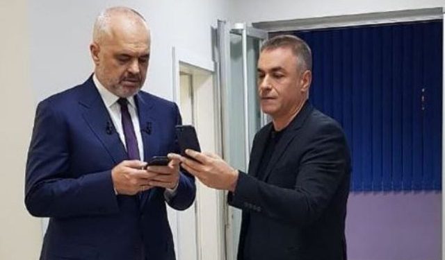 “Jo vetëm mban timonin, po tani e nget edhe pa duar fare”! Arian Çani bën parashikimin e fortë për kryeministrin Rama