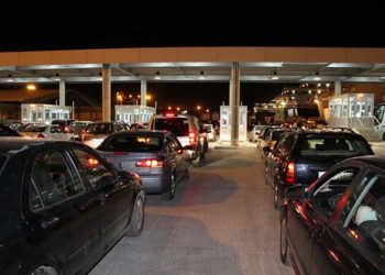 Ç’po ndodh në portin e Durrësit? Policia italiane zbarkon në tokën shqiptare, bllokohen mbi 150 udhëtarë