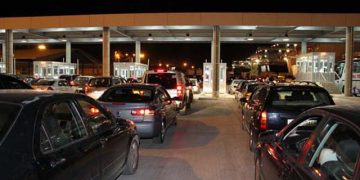 Ç’po ndodh në portin e Durrësit? Policia italiane zbarkon në tokën shqiptare, bllokohen mbi 150 udhëtarë