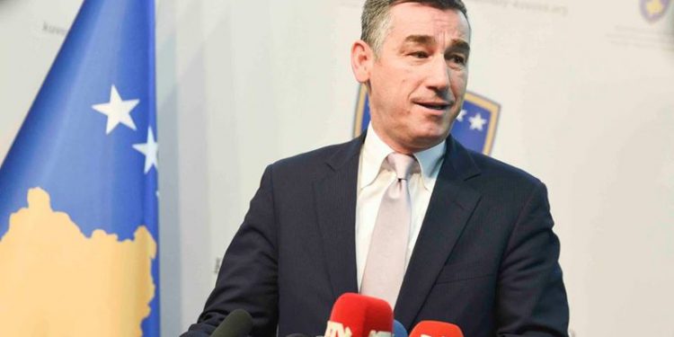 Veseli i PDK-së i kundërvihet Albin Kurtit: Në opozitë kërkonte bashkim kombëtar, tani po ndan shqiptarët