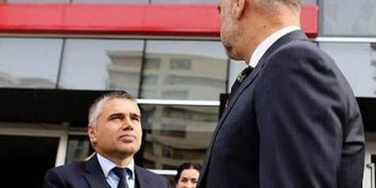 Lajmi i shpërndarë nga SHQUP për partnerin e Air Albania një mashtrim! Reagon biznesmeni Sinan Idrizi: “Ky është një lajm i shëmtuar! Ju ftoj, hajdeni në Turqi ndiqni seancën gjyqësore, nëse ka