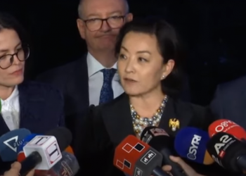 ‘Incidenti’ që iu shpëtoi pas 9 orëve takim, Yuri Kim nuk përmbahet dot: S’jam aq e gjatë!