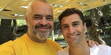 Priten zhvillime të reja në politikën shqiptare? Si asnjëherë më parë, Lorik Cana bën veprimin e papritur: Nga kjo varet e ardhmja