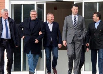 Aleati i Luli Bashës, filozof Nardi jep këshilla dhe  u bënë thirrje deputetëve “tradhtarë” në Kuvend: Nuk keni të drejtë morale as politike të bllokoni këtë fitore!