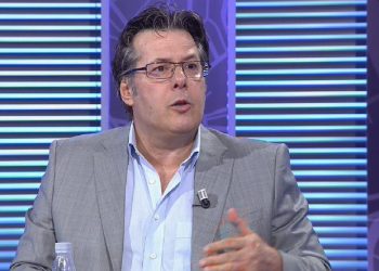 “Jemi të fortë”! Paloku mburret me gënjeshtra: Si nuk e “hëngrëm” që komisionerë të depolitizoheshin