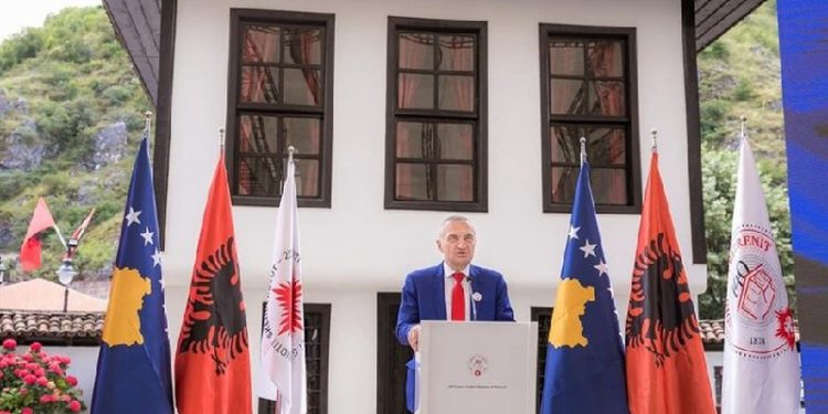 I duket vetja si pasardhësi i tyre! Meta mesazh të koduar në përvjetorin e Lidhjes së Prizrenit: Kur cenohet sovraniteti, të frymëzohemi nga këta burra