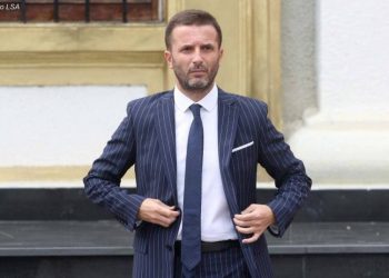 “Seriali k.riminal do ta shpërbëjë”! shpërthen Erion Braçe: Disa palaço po bëjnë k.rime ndaj…