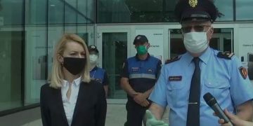 48 raste në 24 orët e fundit, vihen të gjithë në lëvizje, zv.ministrja e Brendshme inspektim në qendër tregtare, lëshon ultimatum të prerë