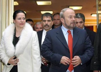 Tosi me Xhoin të dyshuar për koronavirus?! Dalin përgjigjet e tamponëve për ish-kryeministrin  dhe familjen e tij