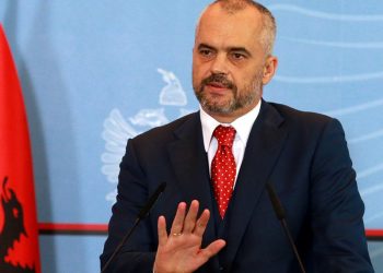 “7X7 s’bëjnë 42 në asnjë vend të botës”, Rama ironizon keq opozitën, hedh poshtë pretendimin se ka 15 kushte për uljen në tryezë me BE