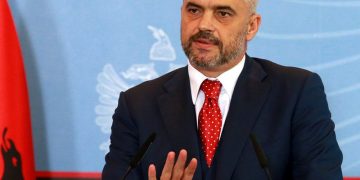 “7X7 s’bëjnë 42 në asnjë vend të botës”, Rama ironizon keq opozitën, hedh poshtë pretendimin se ka 15 kushte për uljen në tryezë me BE