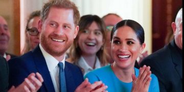 Libri që bën të dridhet Oborri mbretëror britanik, zbulon se si Meghan “kapi” princin Harry