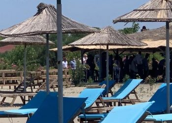 Kryeministri Rama zbarkon në Vlorë