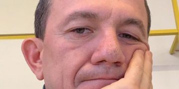 Berat Buzhala i infektuar me Covid-19! Gazetari: Testi doli pozitiv, kam ethe e temperaturë. Sot nuk qenka ditë e mirë për Presidentët