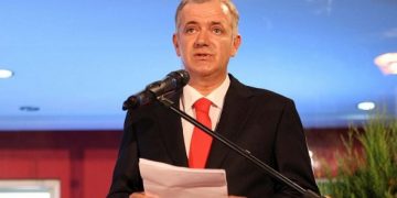 Frangaj reagon pas lajmit pranon se punonjësit e Digitalb nuk janë paguar